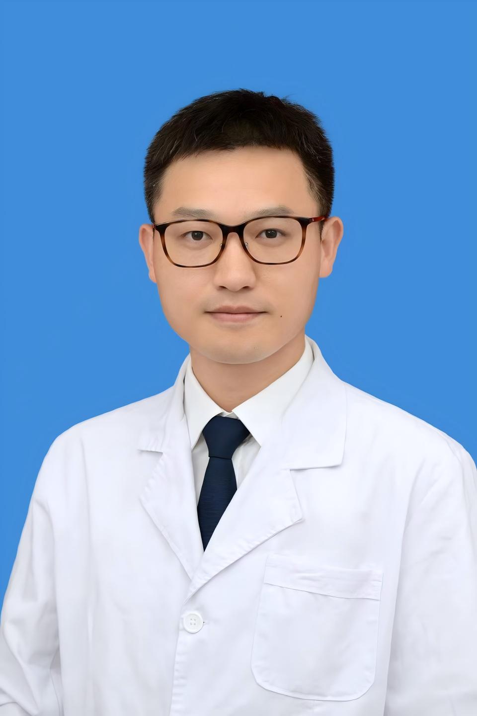 消化科医生 周园